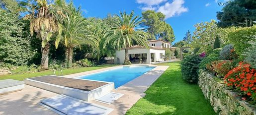 Maison 7 pièces 231 m² · à Roquefort-les-Pins · 231 m² · 1 026 000 €