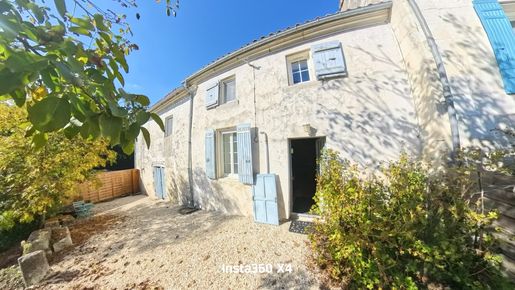 Maison 7 pièces 184 m² · à Courcoury · 184 m² · 368 000 €
