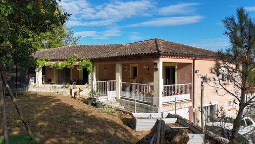 Maison 9 pièces 197 m² · à Boissières · 197 m² · 234 000 €
