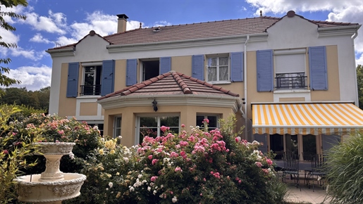 Maison 5 pièces 166 m² · à Montévrain · 166 m² · 765 000 €