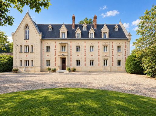 Maison 12 pièces 363 m² · à Triel-sur-Seine · 363 m² · 2 290 000 €