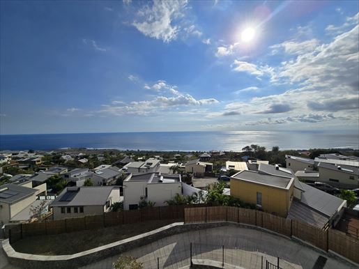 Außergewöhnliche Dachterrassenwohnung mit Panoramablick Ozean und Berge