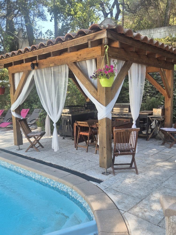 Maison à vendre, 259m², Cadolive