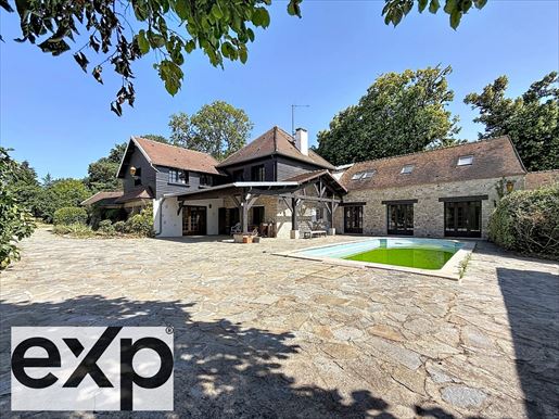 Maison 14 pièces 587 m² · à Goussonville · 587 m² · 1 100 000 €