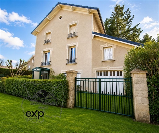 Maison 7 pièces 177 m² · à Le Chambon-sur-Lignon · 177 m² · 269 900 €