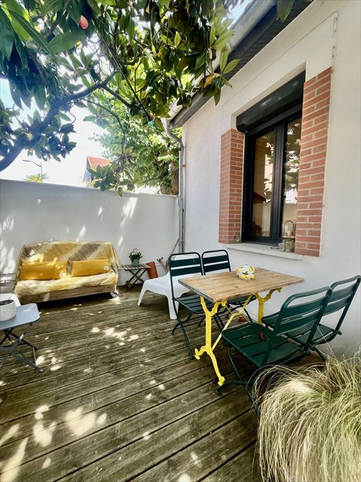 Maison Cote Pavée
