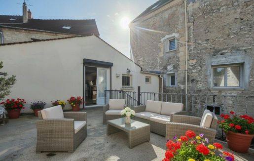 Maison 6 pièces 158 m² · à Chars · 158 m² · 299 000 €