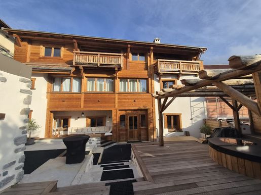 Maison 16 pièces 580 m² · à La Salle-les-Alpes · 580 m² · 3 800 000 €