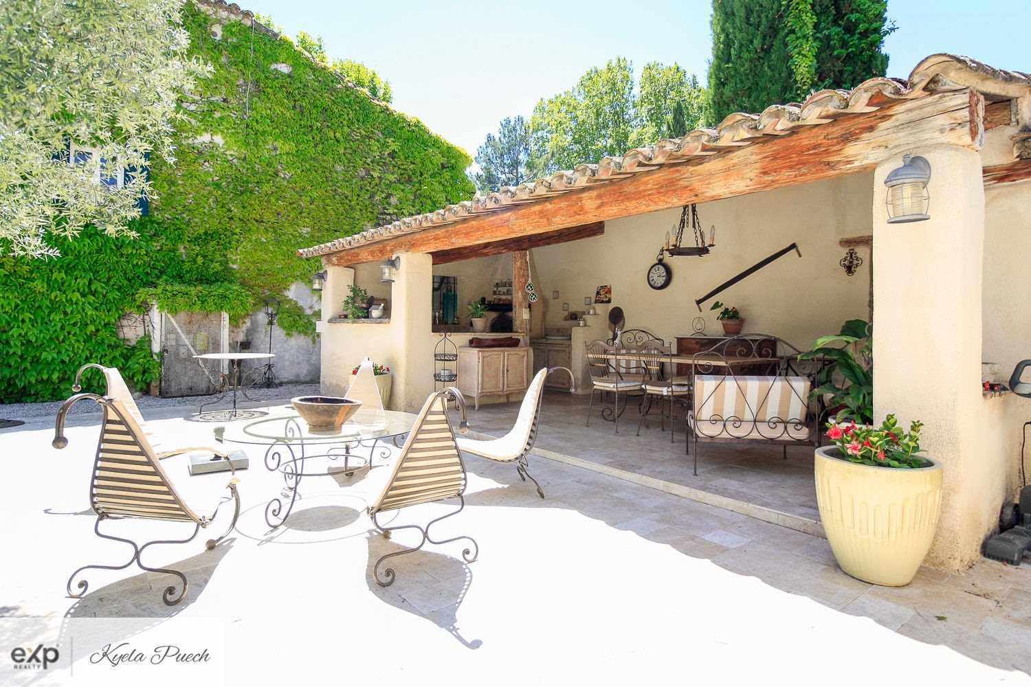 Maison à vendre, 330m², Le Puy-Sainte-Réparade