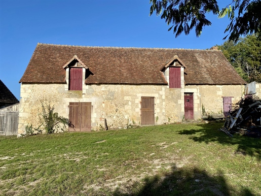 Urokliwy kamienny majątek