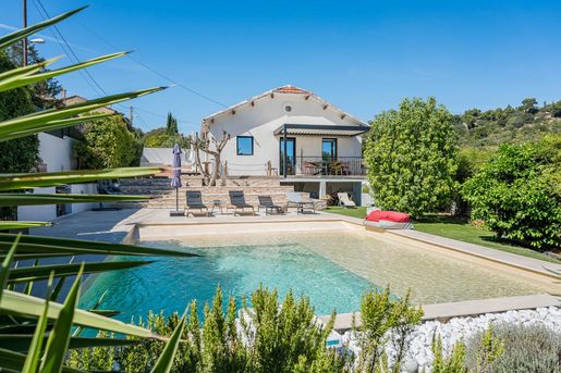 Maison 5 pièces 167 m² · à Marseille 11ème · 167 m² · 849 000 €