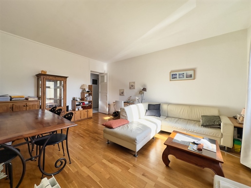Appartement 3 pièces 83 m² · à Albigny-sur-Saône · 83 m² · 320 000 €