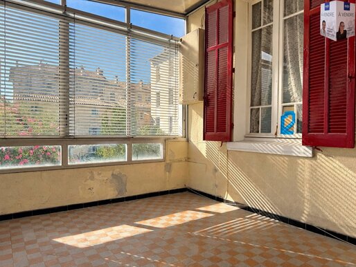 Appartement 3 pièces 68 m² · à Toulon · 68 m² · 150 000 €