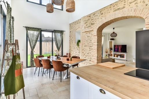 6 pièces 134 m² · à Salles · 134 m² · 446 000 €