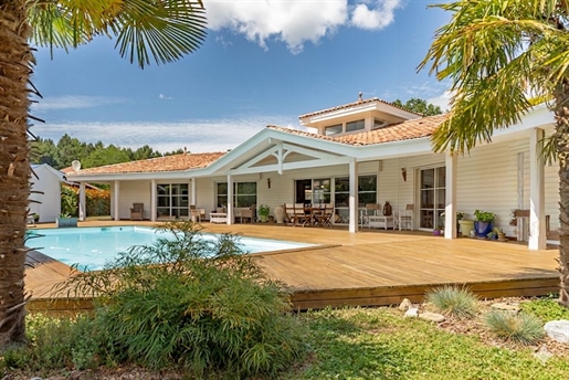 Maison 5 pièces 160 m² · à Salles · 160 m² · 745 000 €