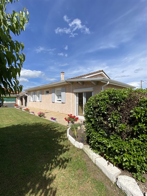 Maison 4 pièces 84 m² · à Bonson · 84 m² · 286 000 €