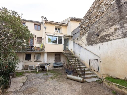 Maison 10 pièces 280 m² · à Mirabel-aux-Baronnies · 280 m² · 205 000 €