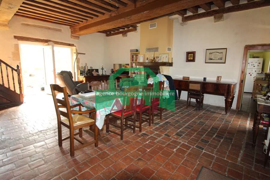 Maison à vendre, 117m², Corbigny