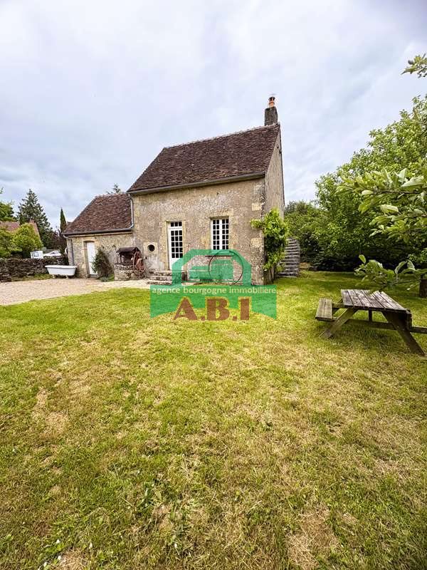 Maison à vendre, 177m², Prémery