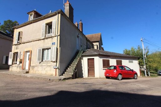 Maison 6 pièces 170 m² · à Brinon-sur-Beuvron · 170 m² · 45 000 €