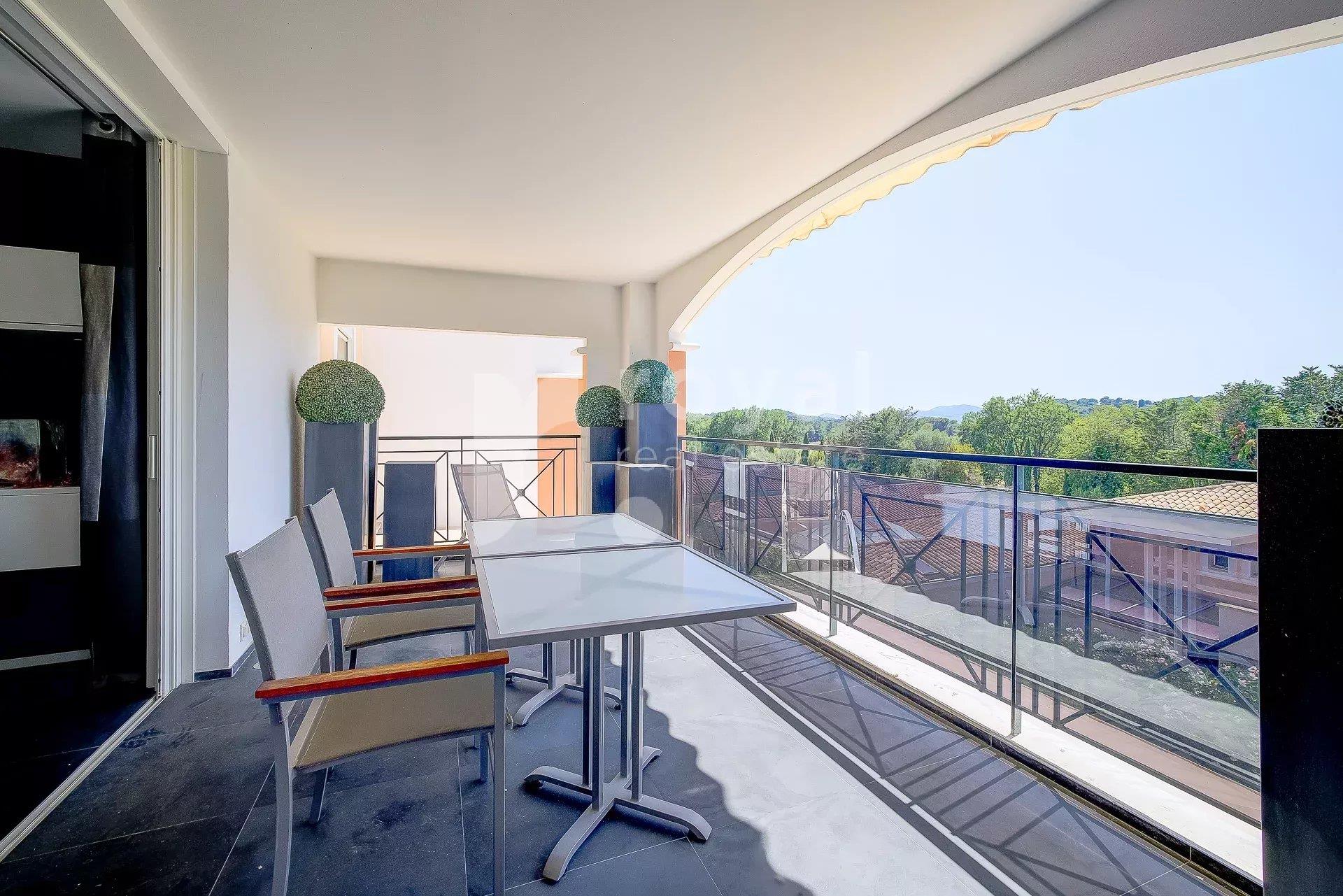 Appartement à vendre, 100m², Mougins