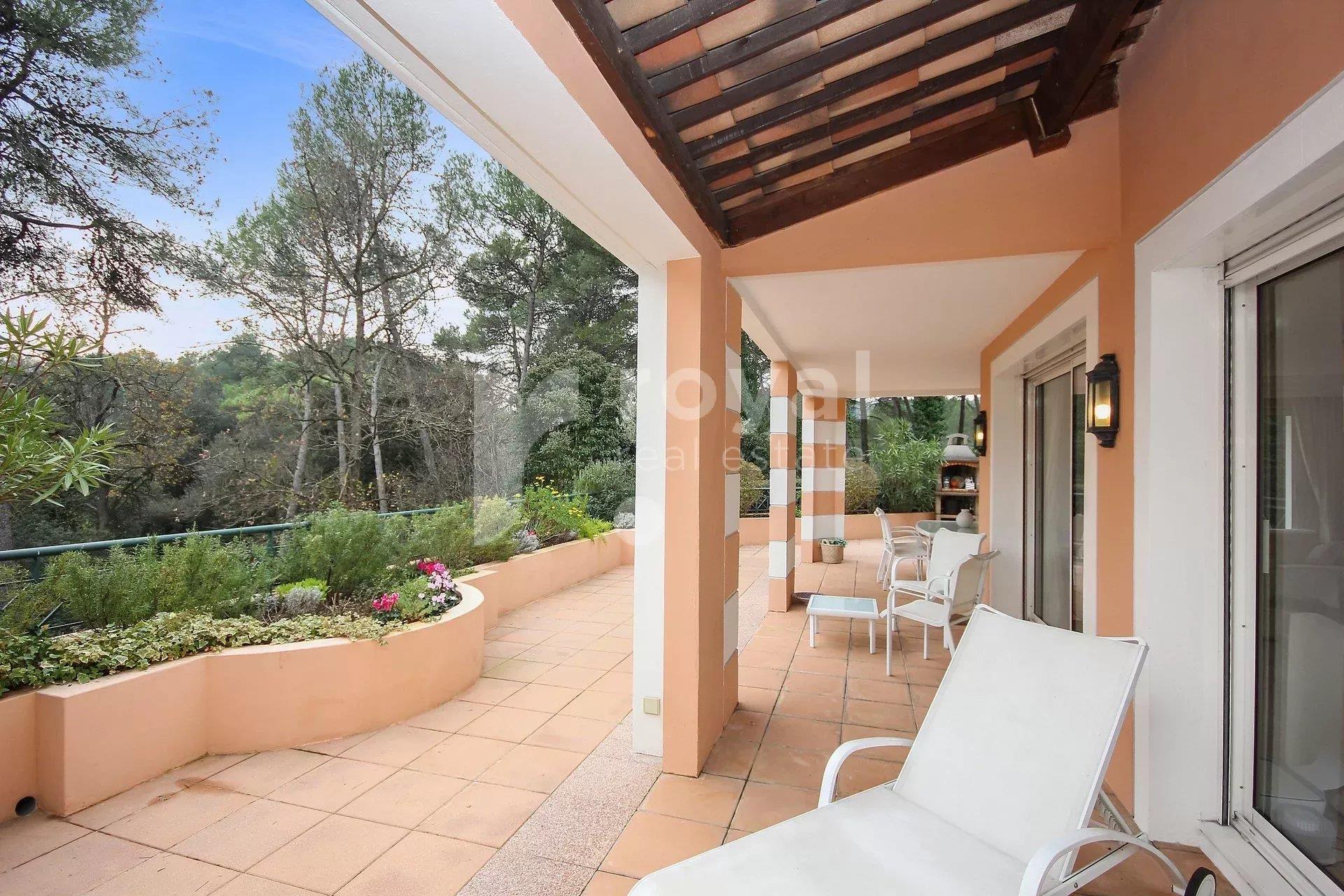 Maison à vendre, 168m², Mougins