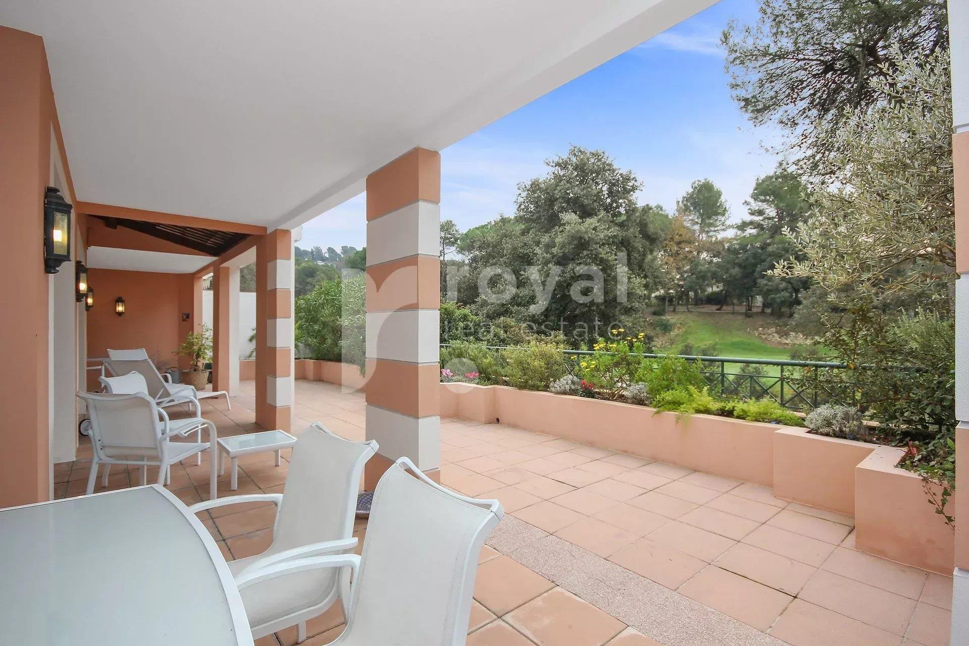 Maison à vendre, 168m², Mougins