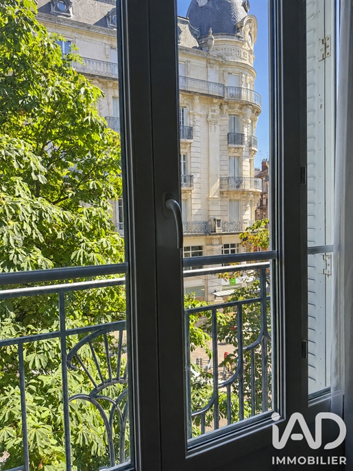 Appartement 8 pièces 230 m² · à Grenoble · 230 m² · 390 000 €