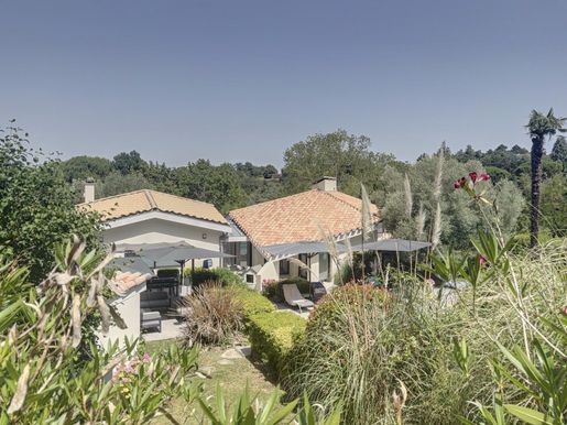 Maison 8 pièces 247 m² · à Vieille-Toulouse · 247 m² · 1 150 000 €