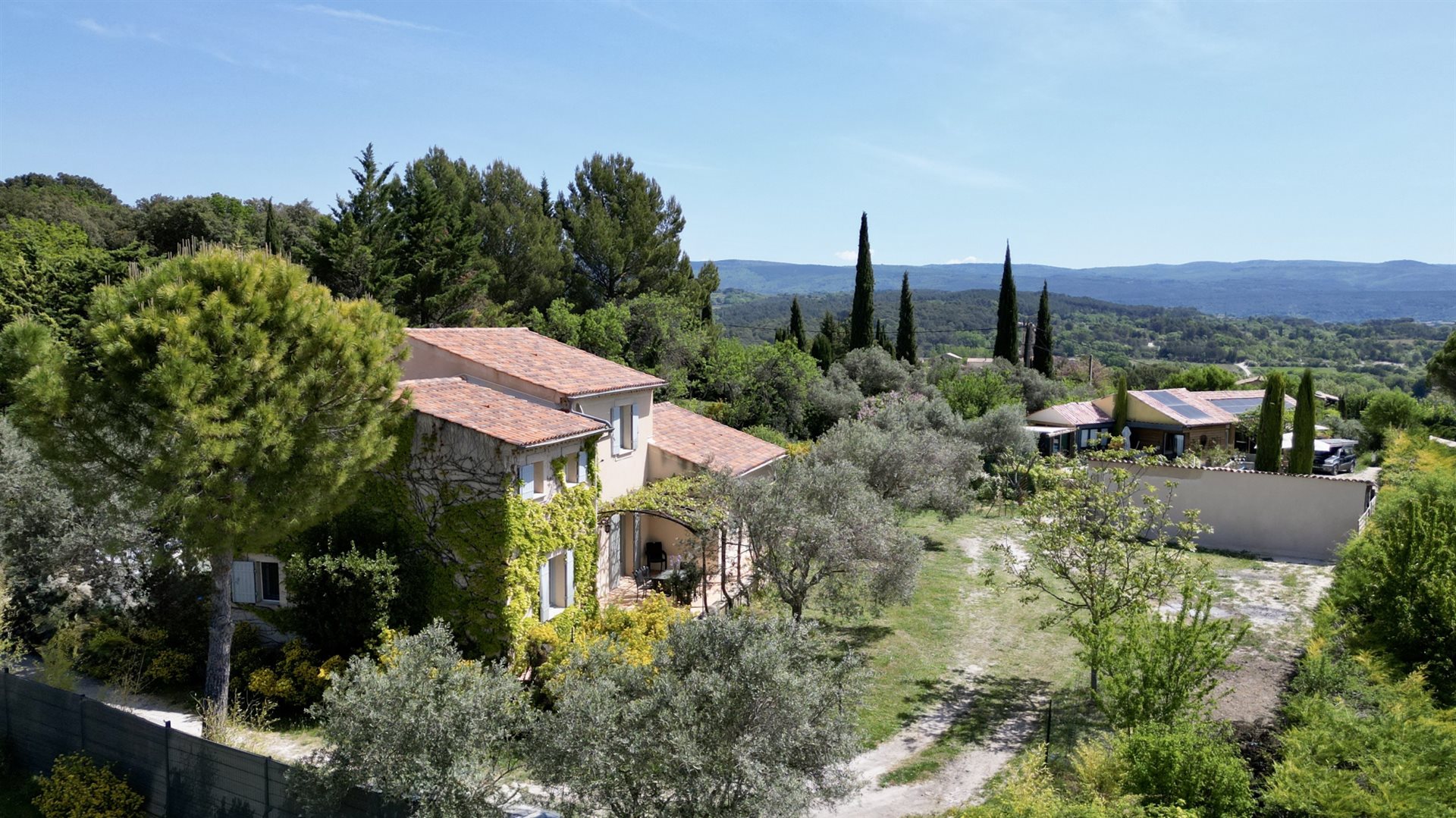 Maison à vendre, 200m², Mormoiron