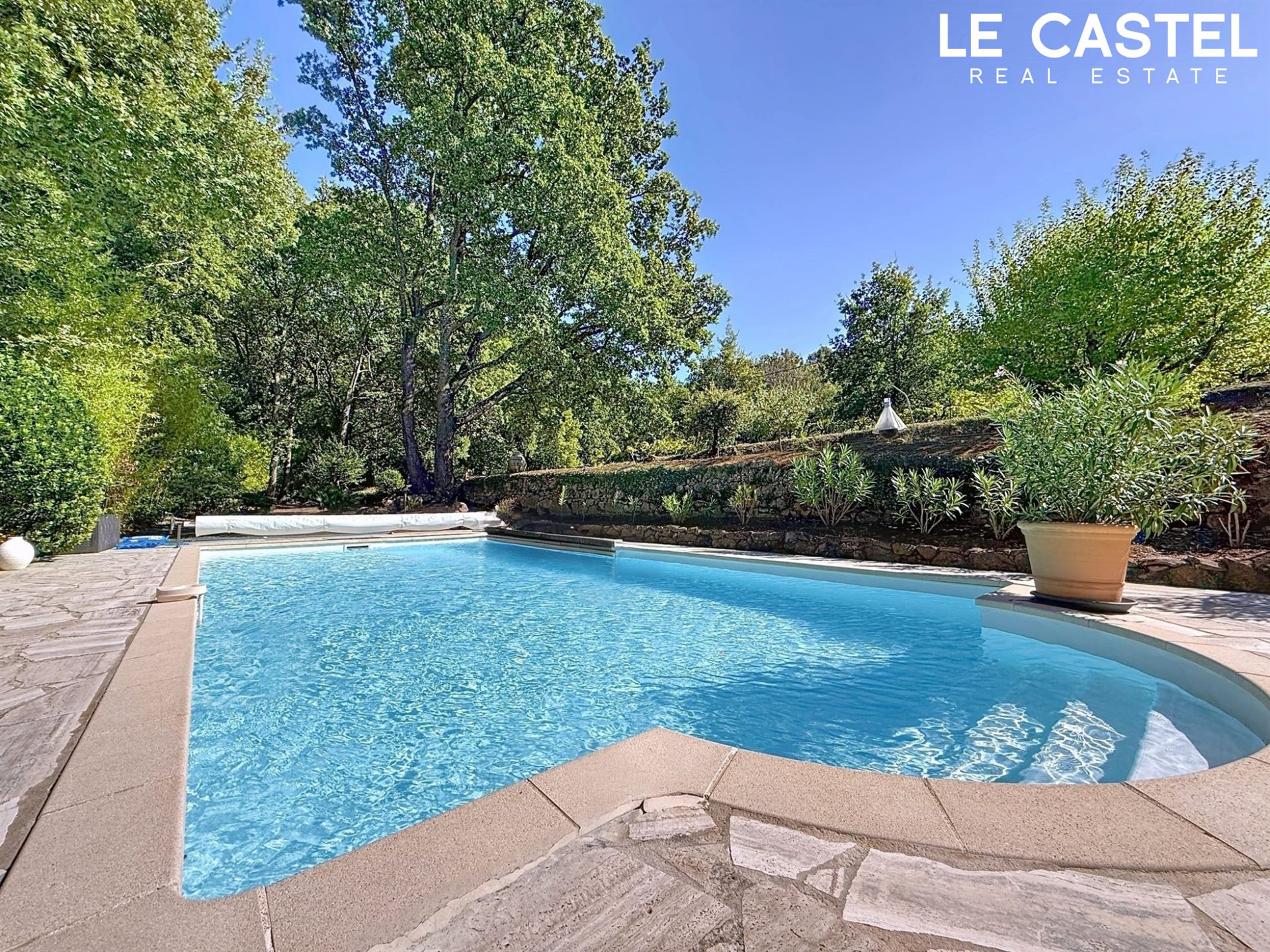 Maison à vendre, 159m², Trets
