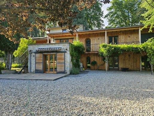 Maison 11 pièces 215 m² · à Crest · 215 m² · 1 352 000 €