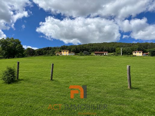 Terrain 1060 m² · à Brullioles · 145 000 €