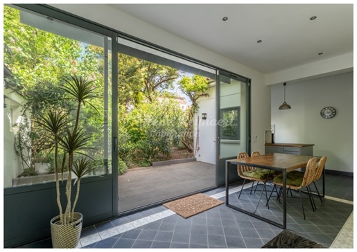 5 pièces 147 m² · à Bordeaux · 147 m² · 770 000 €