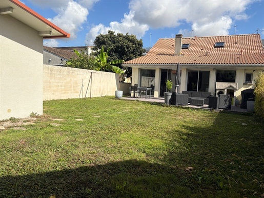 Maison 4 pièces 116 m² · à Bordeaux · 116 m² · 350 000 €