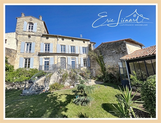 Maison 12 pièces 446 m² · à Saint-Maixent-l'Ecole · 446 m² · 395 200 €