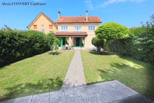 Maison 5 pièces 146 m² · à Montrevel-en-Bresse · 146 m² · 255 000 €
