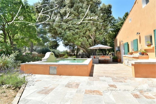 Maison 10 pièces 241 m² · à Eguilles · 241 m² · 1 190 000 €