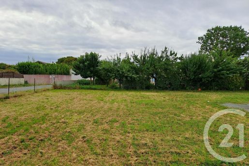 Terrain, terrain 360 m² — Saint-Pierre-d'Oléron (Charente-Maritime) · 144 500 €