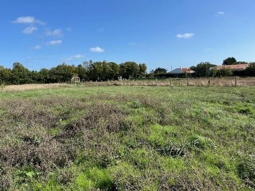 Terrain, terrain 917 m² — Saint-Georges-d'Oléron (Charente-Maritime) · 169 500 €