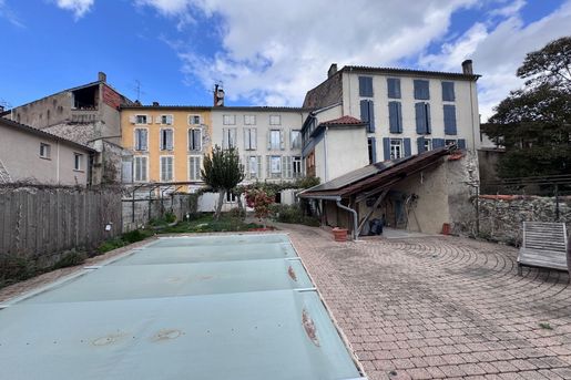 Maison 10 pièces 359 m² · à Saint-Girons · 359 m² · 325 000 €