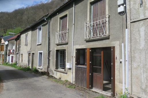 Maison 5 pièces 136 m² · au Port · 136 m² · 85 000 €