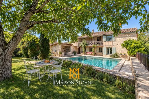 Maison 5 pièces 160 m² · à Beaumont-de-Lomagne · 160 m² · 365 000 €