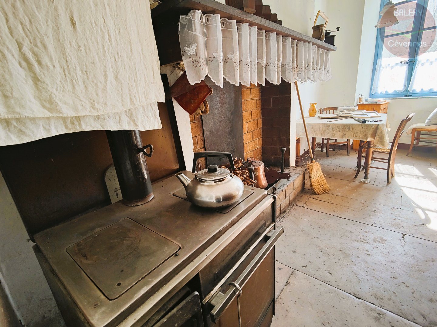 Maison à vendre, 251m², Saint-André-de-Valborgne