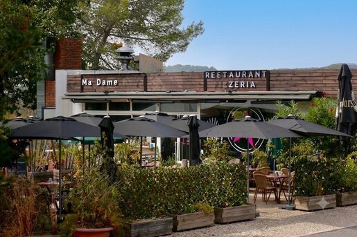 Local commercial 110 m² · à Valbonne · 110 m² · 560 000 €