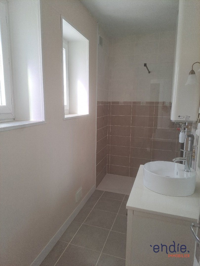 Maison à vendre, 88m², Ainay-le-Château