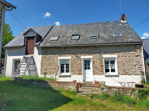 Maison 4 pièces 147 m² · à Courcité · 147 m² · 85 500 €