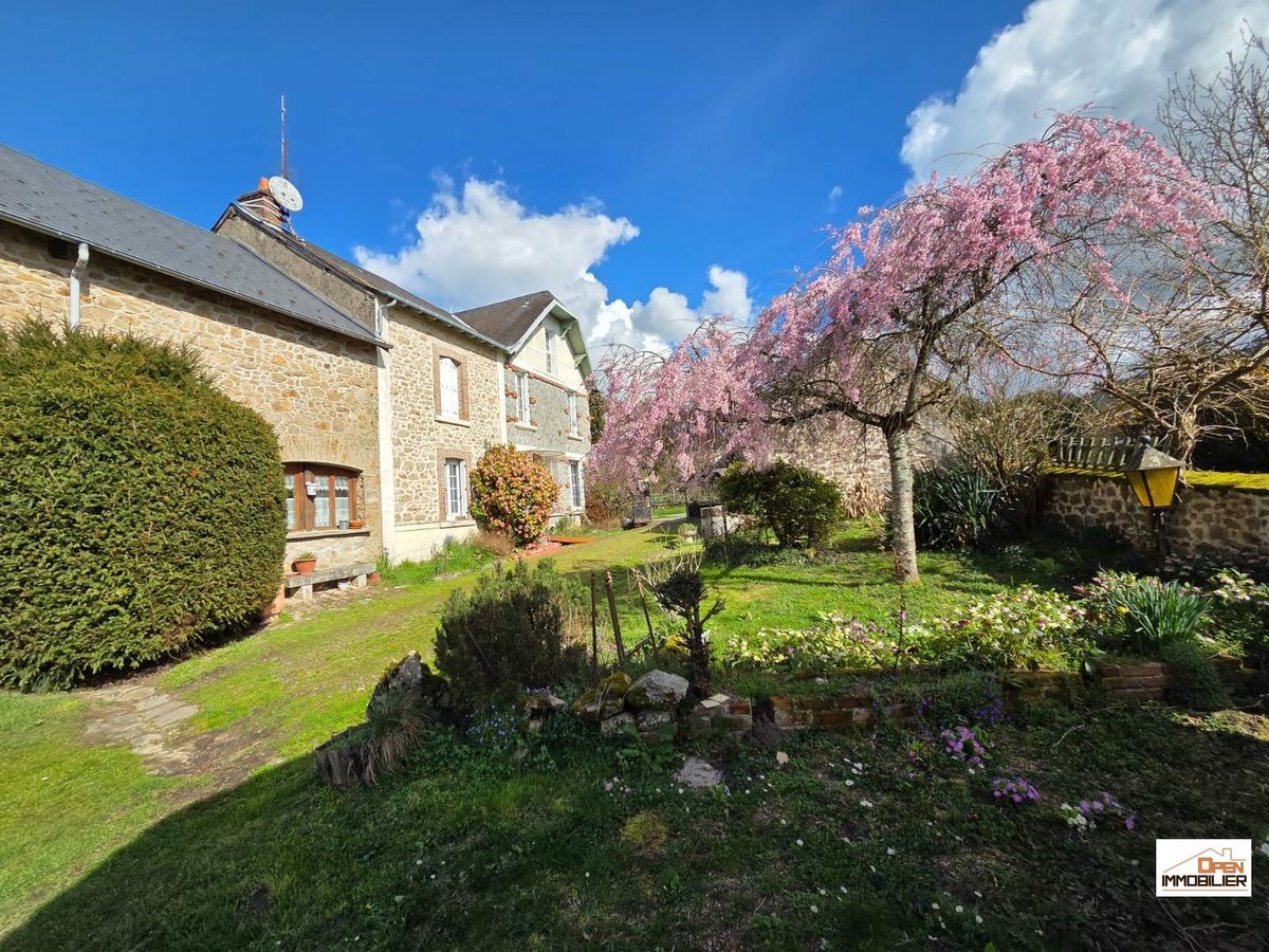 Maison à vendre, 198m², Azerables