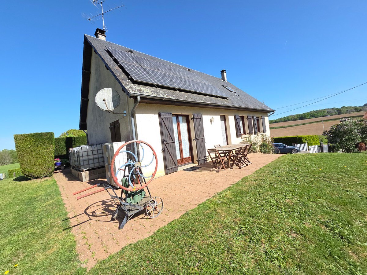 Maison à vendre, 132m², Saint-Priest-la-Feuille
