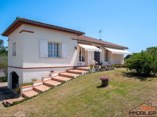 Maison 7 pièces 175 m² · à Castelnau-d'Estrétefonds · 175 m² · 418 000 €
